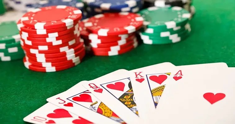 Poker Tại FastGame888: Bí Mật Thành Công Của Dân Chơi Chuyên Nghiệp